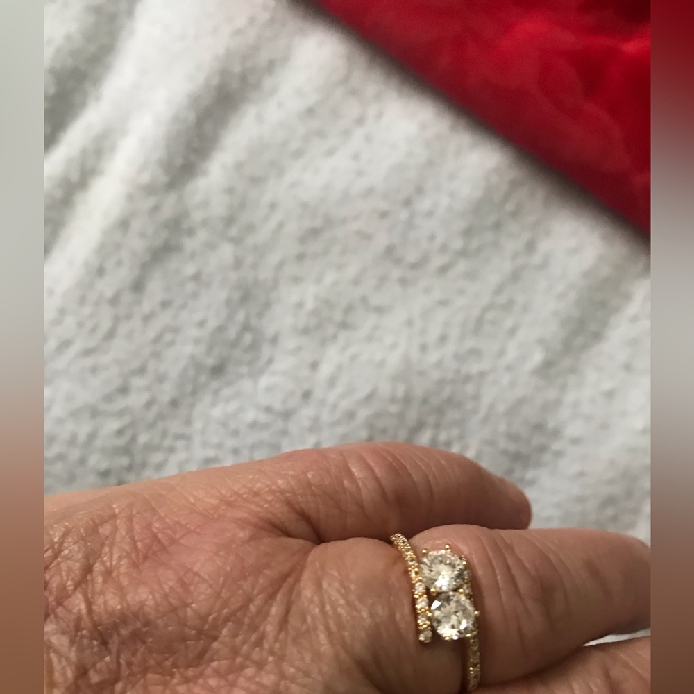 Free with purchase of a jewelry item!! - Picture 6 of 6